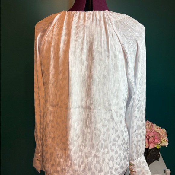 INC International Concepts Cream Ruffled Blouse V Neck - Picture 2 of 6